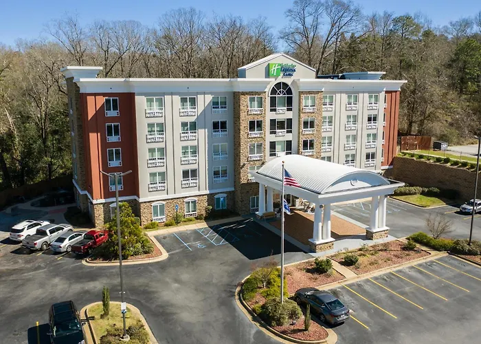 Holiday Inn Express & Suites Columbus - Ft Benning Maingate By Ihg